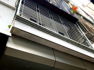 Nhà Tạ Quang Bửu - Nhà đẹp - Ngõ nông 10m thoáng sáng- KINH DOANH  - GIÁ 6TỶ 2