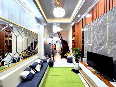 Nhà Tạ Quang Bửu - Nhà đẹp - Ngõ nông 10m thoáng sáng- KINH DOANH  - GIÁ 6TỶ 1