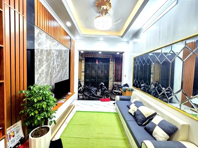 Nhà Tạ Quang Bửu - Nhà đẹp - Ngõ nông 10m thoáng sáng- KINH DOANH  - GIÁ 6TỶ 0