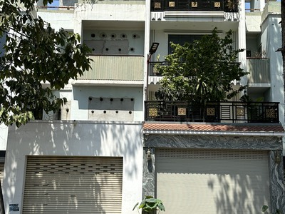 Bán nhà trệt 3 lầu đường Mỹ Phước Tân Vạn, gần ngã tư, KCN đông dân 1