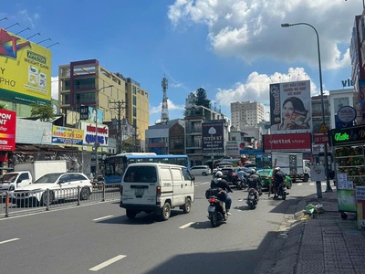 Bán nhà mặt tiền bạch đằng - ngay ngã tư hàng xanh, dt: 7x36m, cấp 4, tiện xây, 55 tỷ. 1