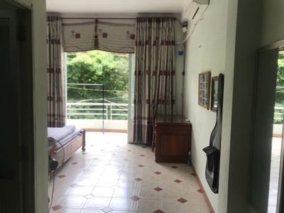 Ô tô tải vào - trước nhà và sau nhà có 2 công viên -p 0