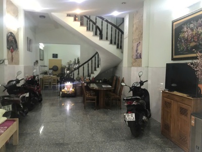 Ô tô tải vào - trước nhà và sau nhà có 2 công viên -p 1