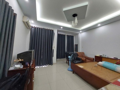 Nhà chính chủ - giá tốt - bán nhà mặt tiền kinh doanh sầm uất nhất chợ hoa cau, phước long b, tp 3