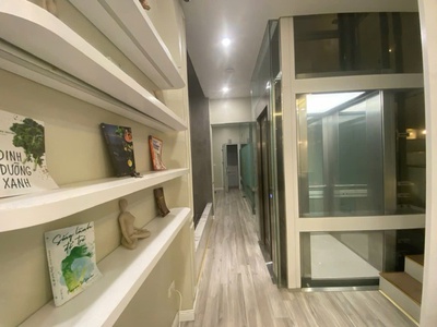 Mặt phố thụy khuê - đồng cổ - 7 tầng thang máy - kinh doanh đắc địa - 108m chỉ 42 tỷ 2