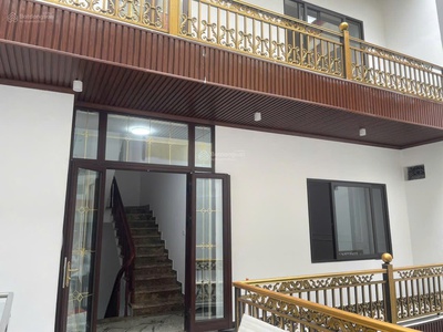 Khu vực hiếm có nhà bán, vị trí đắc địa, gần các trường học khu vực kim liên, gần chợ. bệnh viện 2