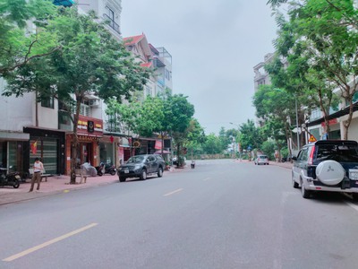 Bán phố hồng tiến 110m mt6m ô tô tránh, kinh doanh 22 tỷ 0