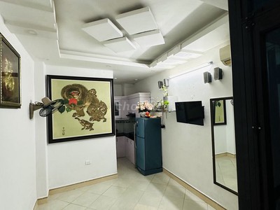 Chính chủ cho thuê nhà 4,5 tầng số 8, ngách 162/23 phố đông thiên, phường vĩnh hưng, quận hoàng 0