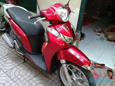 Cần bán xe SH mode 2013. Nữ đi zin chính chủ từ đầu, chưa bị ngập, chưa bị đâm va bao giờ. 0