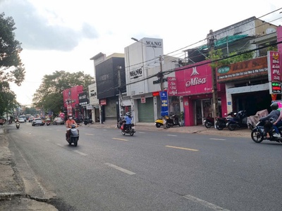 Bán 1.200m2 mặt tiền phạm văn thuận, vị trí đẹp, đang cho thuê 60tr/tháng 2