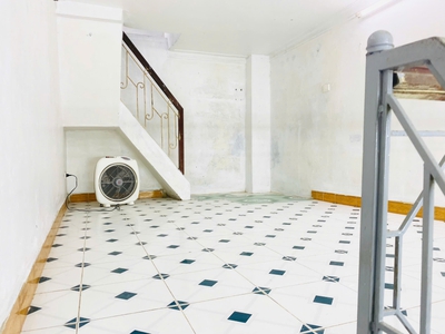 Cho thuê nhà 2,5 tầng, diện tích sử dụng 56mv ở 60/127 Văn Cao, Ba Đình 1