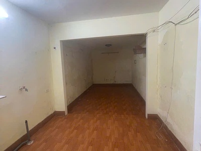 Bán căn hộ tập thể tầng 1 chính chủ ở Mai động 2