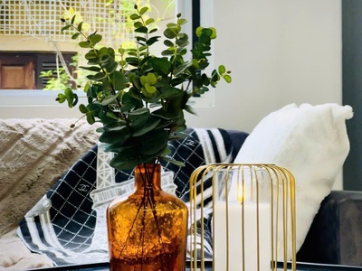  siêu phẩm nhà ngọc thụy   nhà đẹp, ô tô đỗ cửa, diện tích 65m2 , 3 tầng mặt tiền .4.8m .gía 2