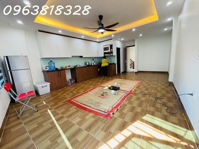 View đh thương mại - ngõ thông kinh doanh - thang máy - mặt ngõ rộng thoáng - 50m oto tránh - nhà 0