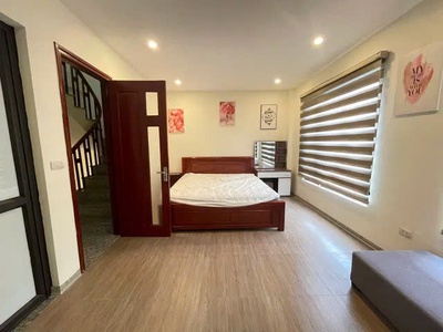 Nhà  mới phố bát khối- long biên, 44m2, 5 tầng, mt 4m, 6.5 tỷ. 0