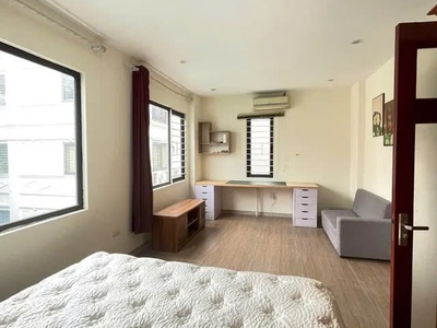 Nhà  mới phố bát khối- long biên, 44m2, 5 tầng, mt 4m, 6.5 tỷ. 2