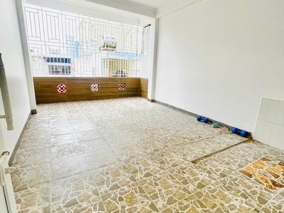Nhà đẹp ở ngay đường láng - đống đa - 42m 5 tầng mặt tiền thoáng ô tô đỗ cửa ở ngay hơn 12 tỷ lh 2
