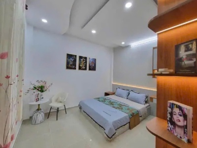 Nhà đẹp tư đình ở ngay dt 40 m- 6 tầng -thang máy -1 nhà ra ô tô thông-hàng xóm aeon- 6.x tỷ 2