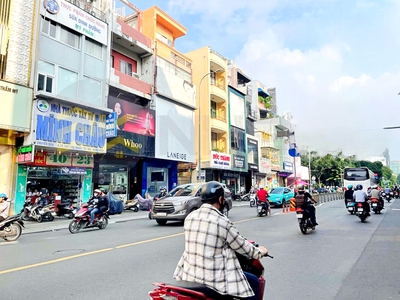 Cho thuê nhà 2MT 222 Hai Bà Trưng, P.Tân Đinh, Quận 1. Trệt, 3 Lầu, 4,5x17 giá chỉ 80tr 3