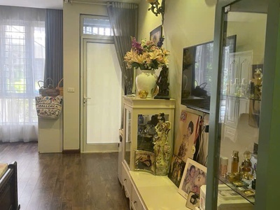 Bán nhà phân lô Lạc Trung DT 70m2x4T ngõ 2 ô tô tránh nhau có vỉa hè giá 20,5 tỷ 3