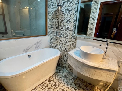 Siêu Phẩm Trần Quốc Hoàn - Cầu Giấy  62m2, 8 Tầng, MT 5.5m, Giá 33 tỷ 3
