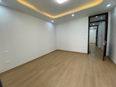 Bán mặt phố tân ấp ba đình kinh doanh cho thuê dt 75m2 8 tầng thang máy giá 21.5 tỷ 1