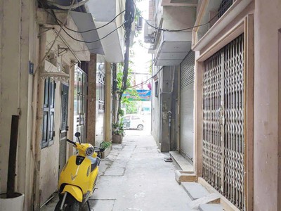 Cần bán cực phẩm tại phường  giáp bát - gần đường giải phóng  - giá chỉ nhỉnh 4 tỷ 1