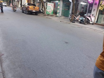 Bán gấp nhà 3 tầng đường lê đại hành phường kỳ bá tp tb, dt 73,1m2, mt 3,7m, giá chỉ nhỉnh 6  tỷ 0