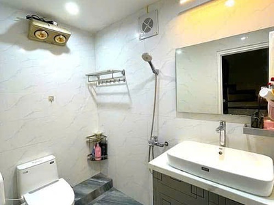 Bán gấp nhà trân khát chân , oto đỗ cửa-ở và kinh doanh được . 4tầng 4pn 46m2-,mt4m. giá 11tỷ . 4