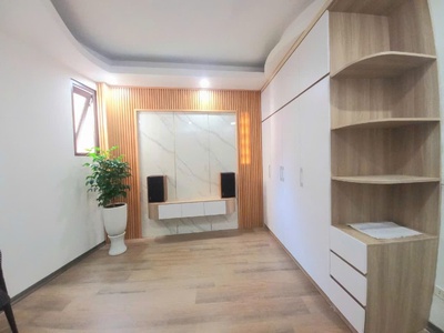 Bán nhà 29 Khương Hạ -Thanh Xuân , DT 40m2 , Giá Nhỉnh 5 tỷ , Oto gần , Full nội thất . 2
