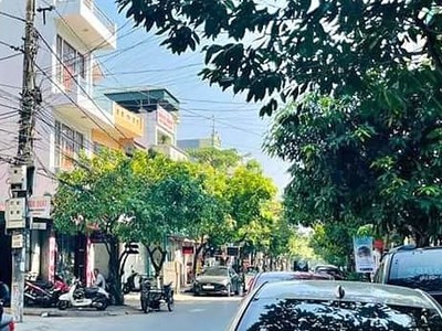 Bán nhà đường lớn, 2 mặt tiền, vị trí đẹp gần công viên kỳ bá   83m , giá tốt 0