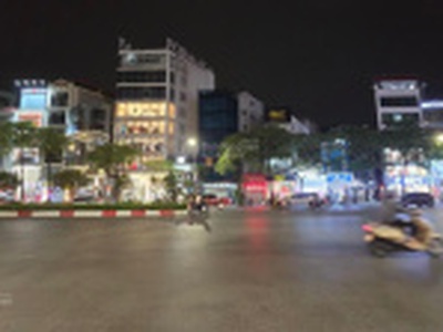 Bán nhà trần duy hưng. nhà mới 5 tầng 50m2, mặt tiền 4m. giá 10,9 tỷ 0