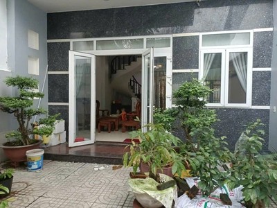 Hiếm có biệt thự sân vườn, 2 tầng thiết kế sang trọng, 145m2, 6m x 25m. sát mặt tiền lê thị lơ. 5t5 3