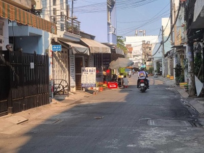 Bán nhà hxh p.sơn kỳ thông aeon mall tânphú 4.5x15m2 2 tầng chỉ 5 tỷxx 0