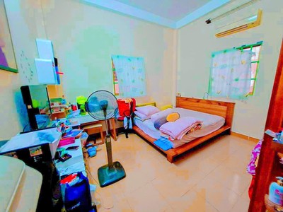 Bán nhà bùi đình túy -hxh thông - 4x19 m -dt 225m2 sàn -240/y 4