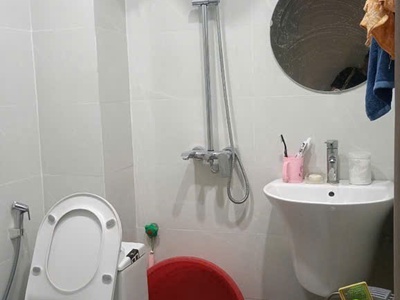Bán nhà chợ khâm thiên, cạnh tiểu học trung phụng, ngõ thông, nhà đẹp,dt 42m2, giá 6.89tỉ 4
