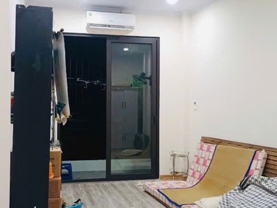 Bán nhà chợ khâm thiên, cạnh tiểu học trung phụng, ngõ thông, nhà đẹp,dt 42m2, giá 6.89tỉ 3