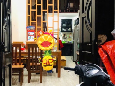 Bán nhà chợ khâm thiên, cạnh tiểu học trung phụng, ngõ thông, nhà đẹp,dt 42m2, giá 6.89tỉ 1