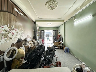 Bán nhà quang trung-gv 4 15m , hxh 12m, 20m ra mặt tiền, sau lưng vincom, 2 lầu, 8.4 tỷ 1