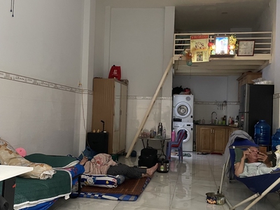 Nhà ngang bề thế 10m, sầm uất hậu giang, phường 5, quận 6. dt 120m2 x 3 tầng . giá 11.9 tỷ tl. 2