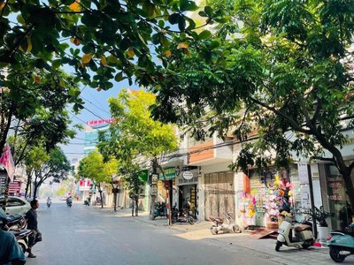 Sở hữu nhà mặt đường lê đại hành, vị trí đẹp, mát mẻ quanh năm giá 6.7 tỷ 2