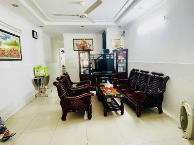 Tân phú - vườn lài - hxh thông - sát mặt tiền- 52m - 2 tầng - 3pn - nhích 5 tỷ 0