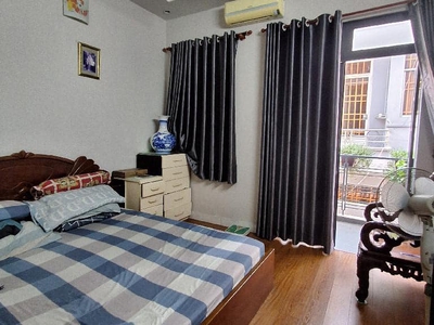 Bán nhà 4 tầng, 48m2, phú thuận, q.7, giá 7,2 tỷ, sổ hồng 4