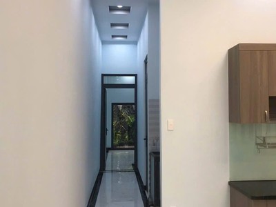Nhà bán trung tâm thị trấn củ chi dt 5,5 x 36m 3
