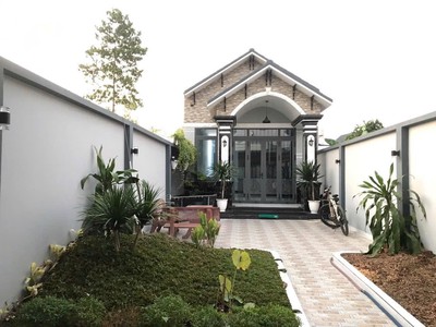 Nhà bán trung tâm thị trấn củ chi dt 5,5 x 36m 0