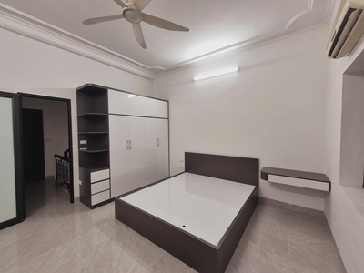 Bán nhà đặng tiến đông, đống đa, dt 60m2  mt 5m gần ô tô ngõ rộng thông kd, nhỉnh 9 tỷ 2
