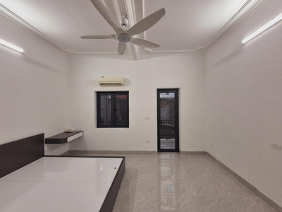Bán nhà đặng tiến đông, đống đa, dt 60m2  mt 5m gần ô tô ngõ rộng thông kd, nhỉnh 9 tỷ 3