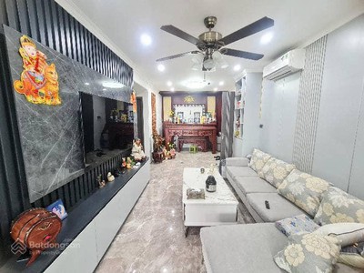 Ô tô tránh - kinh doanh - vỉa hè - dòng tiền bán nhà đền lừ 33m2 x 5 tầng 8.8 tỷ 0