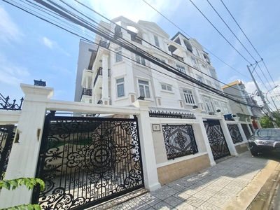 Chỉ 4.x tỷ  bán nhà 2 tầng hẻm xe tải 52m2 4.25x12.5m ql13 hiệp bình phước mới đẹp ở ngay 4