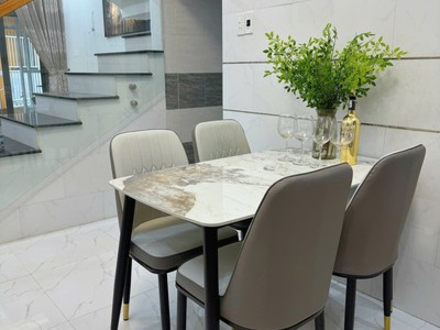 Nhà đẹp, mới keng, 56 m2 hoàng diệu ,giá 3,5 .ty.anh em đầu tư chát lượng là đây 0